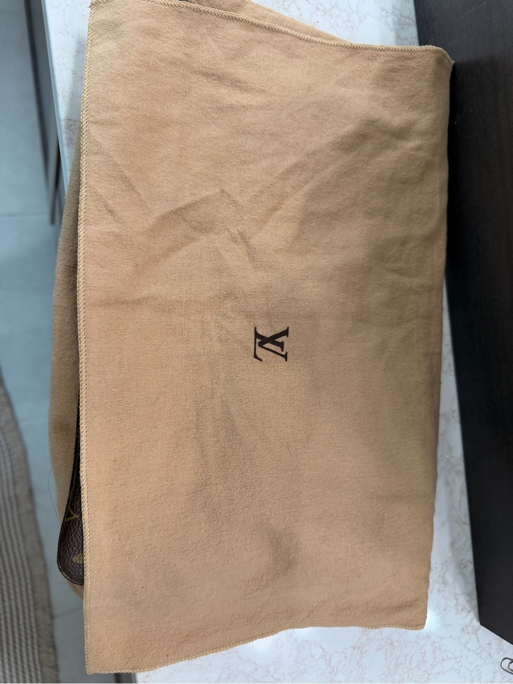 RARE Louis Vuitton Pliant envelope clutch Monogram canvas with tan leather strap - Picture 7 of 8